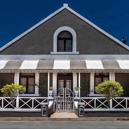 Lord Carnarvon Guesthouse Экстерьер фото