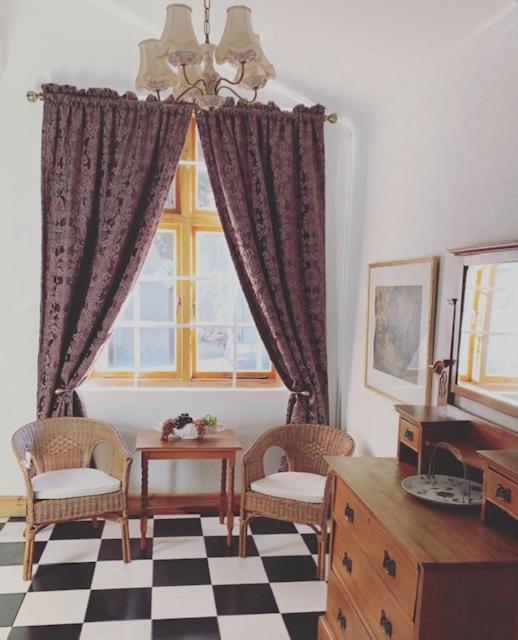 Lord Carnarvon Guesthouse Экстерьер фото